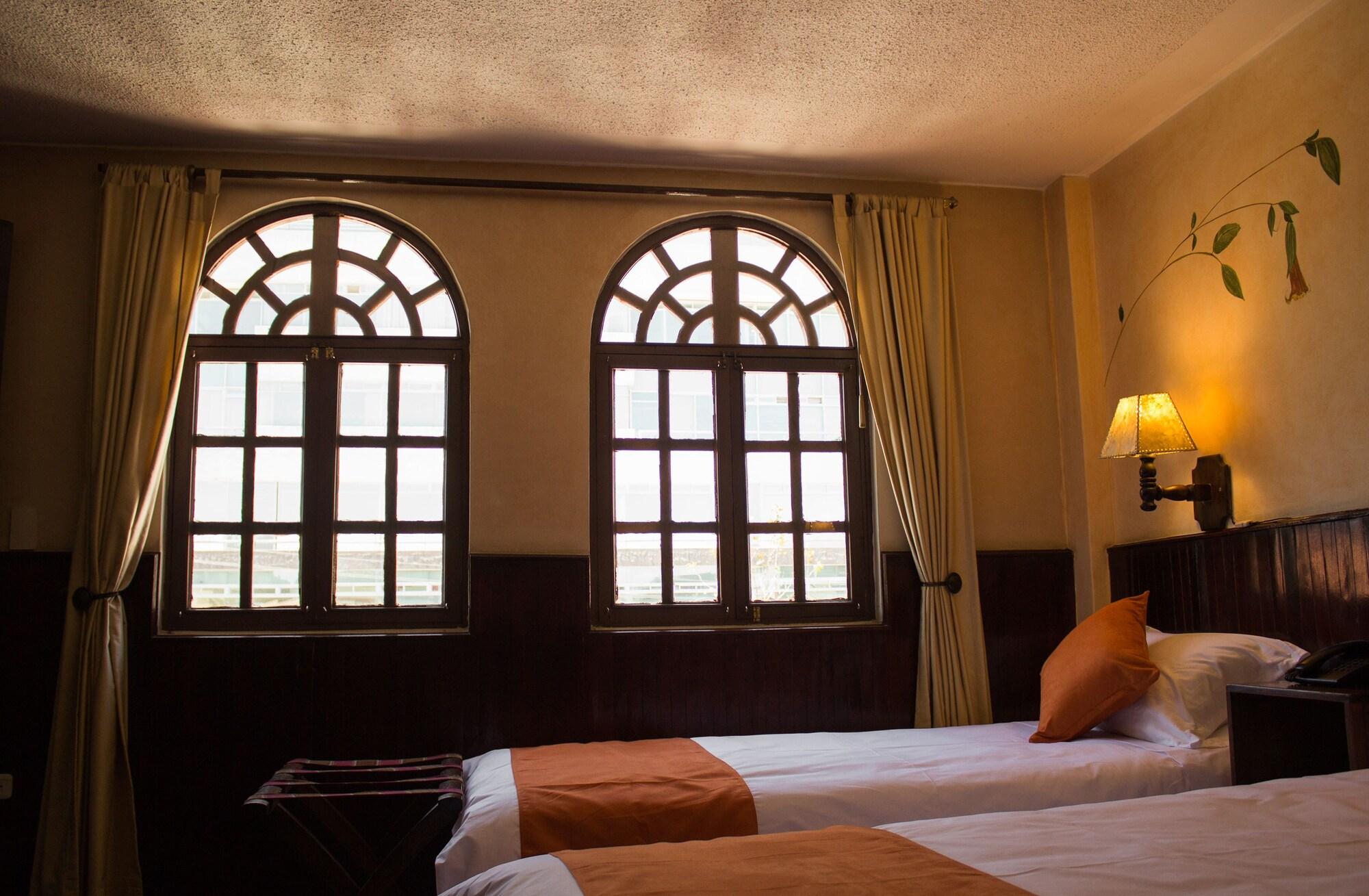 Kituandes Hotel 키토 외부 사진