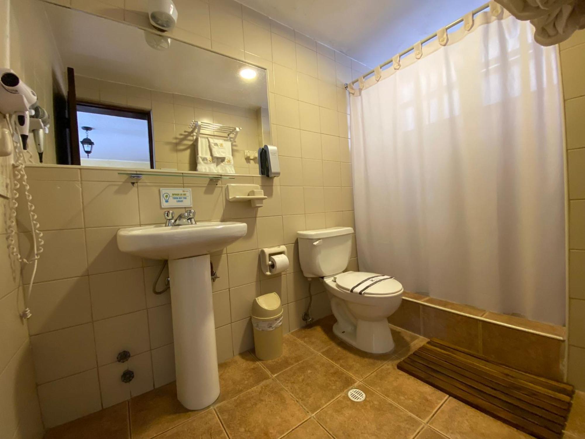 Kituandes Hotel 키토 외부 사진